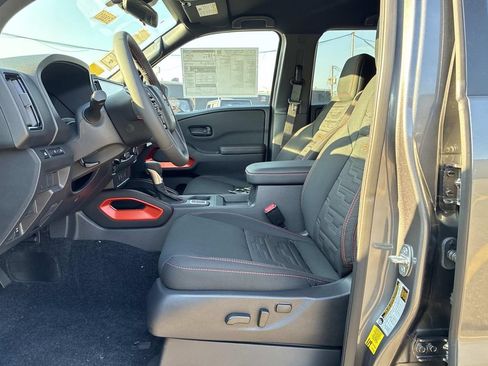 New 2026 Nissan Frontier PRO-4X w/ Tow Package AWD/4WD image 10
