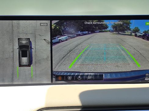 Used 2025 Nissan Armada Platinum AWD/4WD image 53