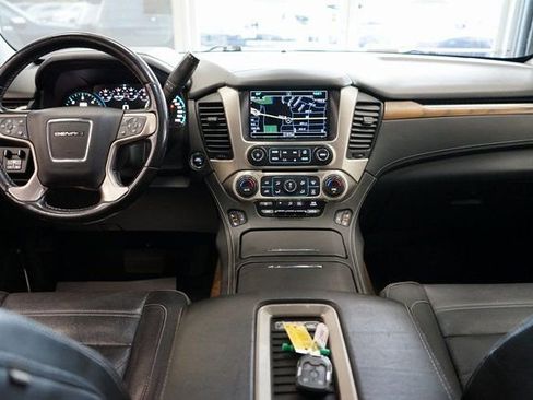 Used 2020 GMC Yukon Denali w/ Denali Ultimate Package AWD/4WD image 46