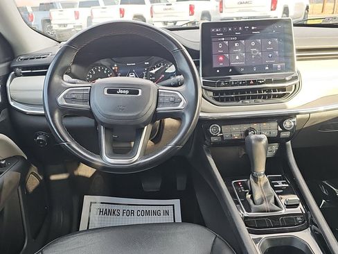 Used 2022 Jeep Compass Limited image 13