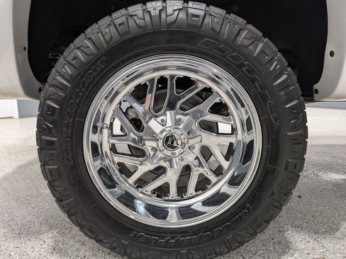 Used 2019 Chevrolet Silverado 1500 High Country image 21