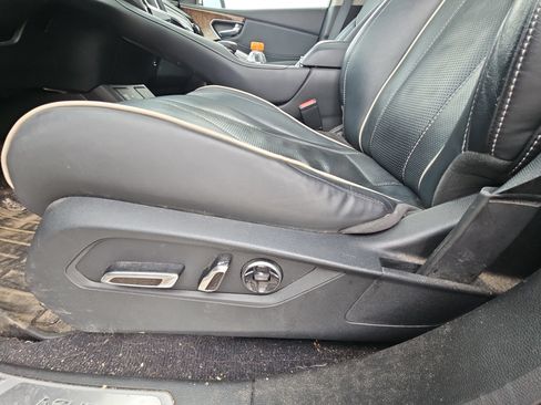 Used 2019 Acura RDX w/ Advance Package AWD/4WD image 15