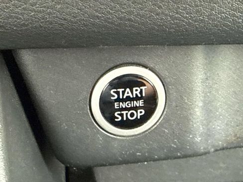 Certified 2023 Nissan Rogue SV FWD image 20