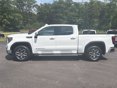New 2026 GMC Sierra 1500 SLT w/ SLT Premium Package AWD/4WD image 2