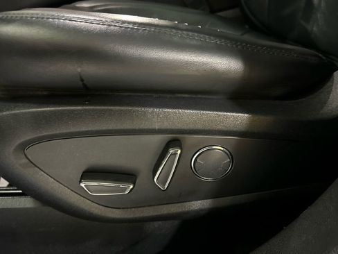 Used 2017 Lincoln MKX Reserve w/ Lincoln MKX Climate Package AWD/4WD image 11