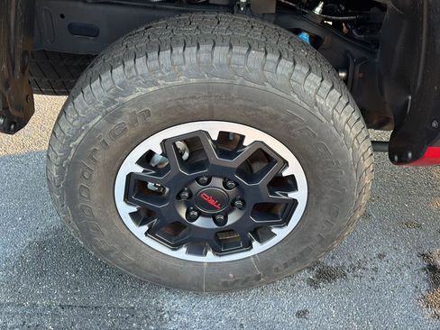 Used 2024 Toyota Tacoma SR5 image 31