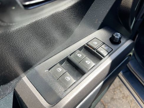 Used 2021 Toyota Tacoma TRD Sport w/ Technology Package AWD/4WD image 19