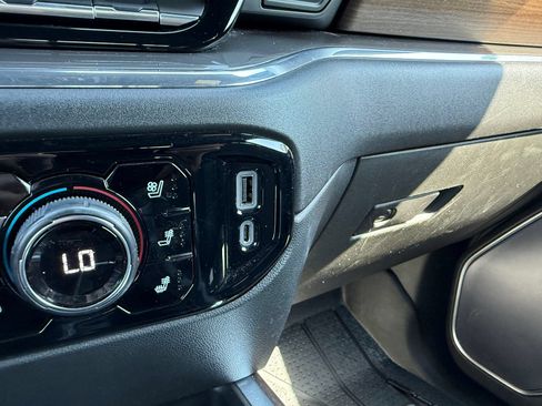 Certified 2023 Chevrolet Silverado 1500 High Country w/ High Country Premium Package AWD/4WD image 30
