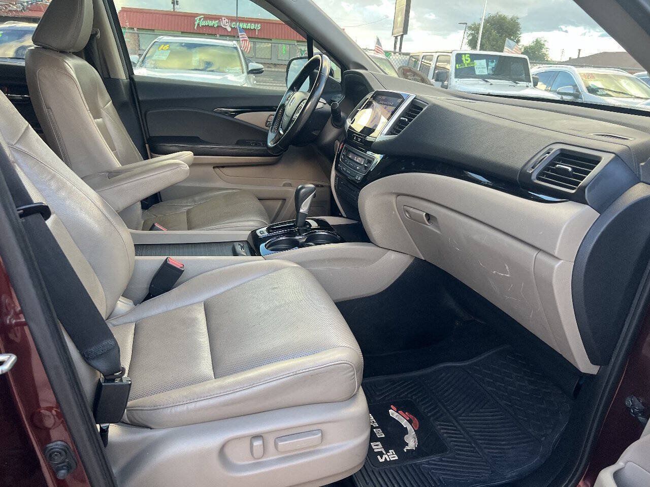 Used 2017 Honda Ridgeline RTL-E image 11