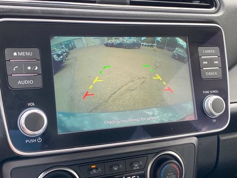Used 2025 Nissan Leaf S FWD image 22