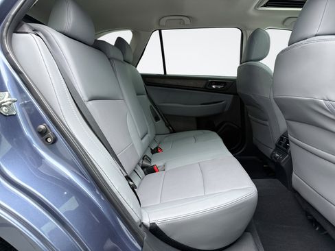 Used 2018 Subaru Outback 3.6R Limited image 20