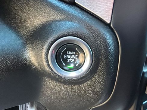 Certified 2020 GMC Sierra 2500 SLT w/ SLT Convenience Package image 11