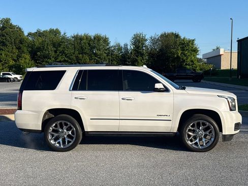 Used 2020 GMC Yukon Denali w/ Denali Ultimate Package AWD/4WD image 9