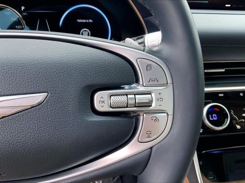 Used 2022 Genesis GV80 2.5T w/ Prestige Package 04 image 24