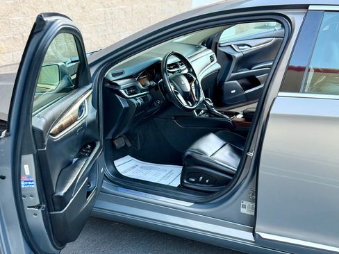 Used 2019 Cadillac XTS Luxury image 10