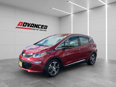 Used 2017 Chevrolet Bolt Premier w/ Driver Confidence II Package image 3