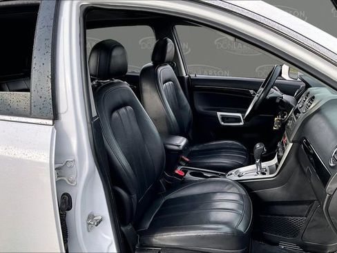 Used 2013 Chevrolet Captiva Sport LTZ FWD image 15