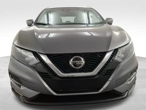 Used 2022 Nissan Rogue Sport SV w/ Technology Package FWD image 2