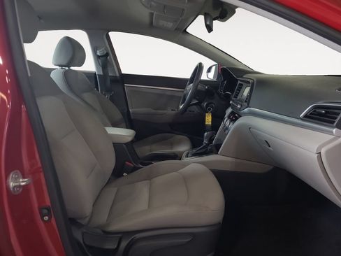 Used 2019 Hyundai Elantra SE FWD image 15