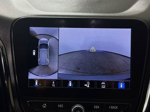 Used 2024 Chevrolet Equinox RS w/ RS Leather Package image 17