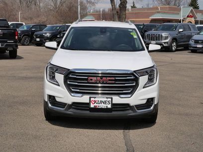 Used 2024 GMC Terrain SLT