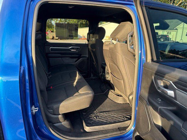 Used 2019 RAM 1500 Big Horn AWD/4WD image 12