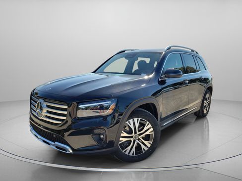 Certified 2026 Mercedes-Benz GLB 250 GLB 250 image 2