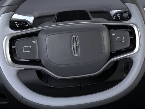 New 2026 Lincoln Navigator L Black Label AWD/4WD image 12