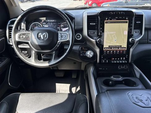 Used 2019 RAM 1500 Laramie AWD/4WD image 8