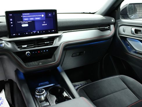 Used 2025 Ford Explorer ST image 20