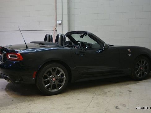 Used 2017 FIAT 124 Spider Abarth RWD image 30