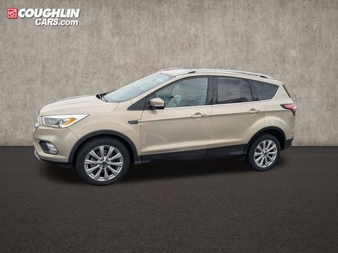 Used 2017 Ford Escape Titanium AWD/4WD image 4