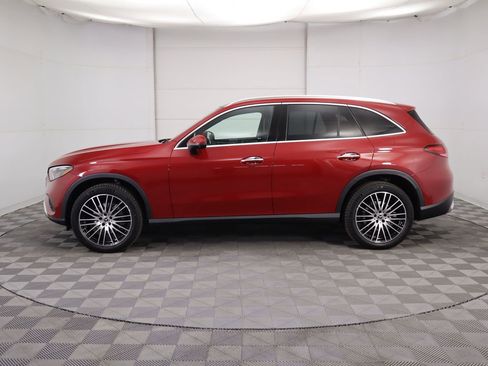 Certified 2026 Mercedes-Benz GLC 300 image 8