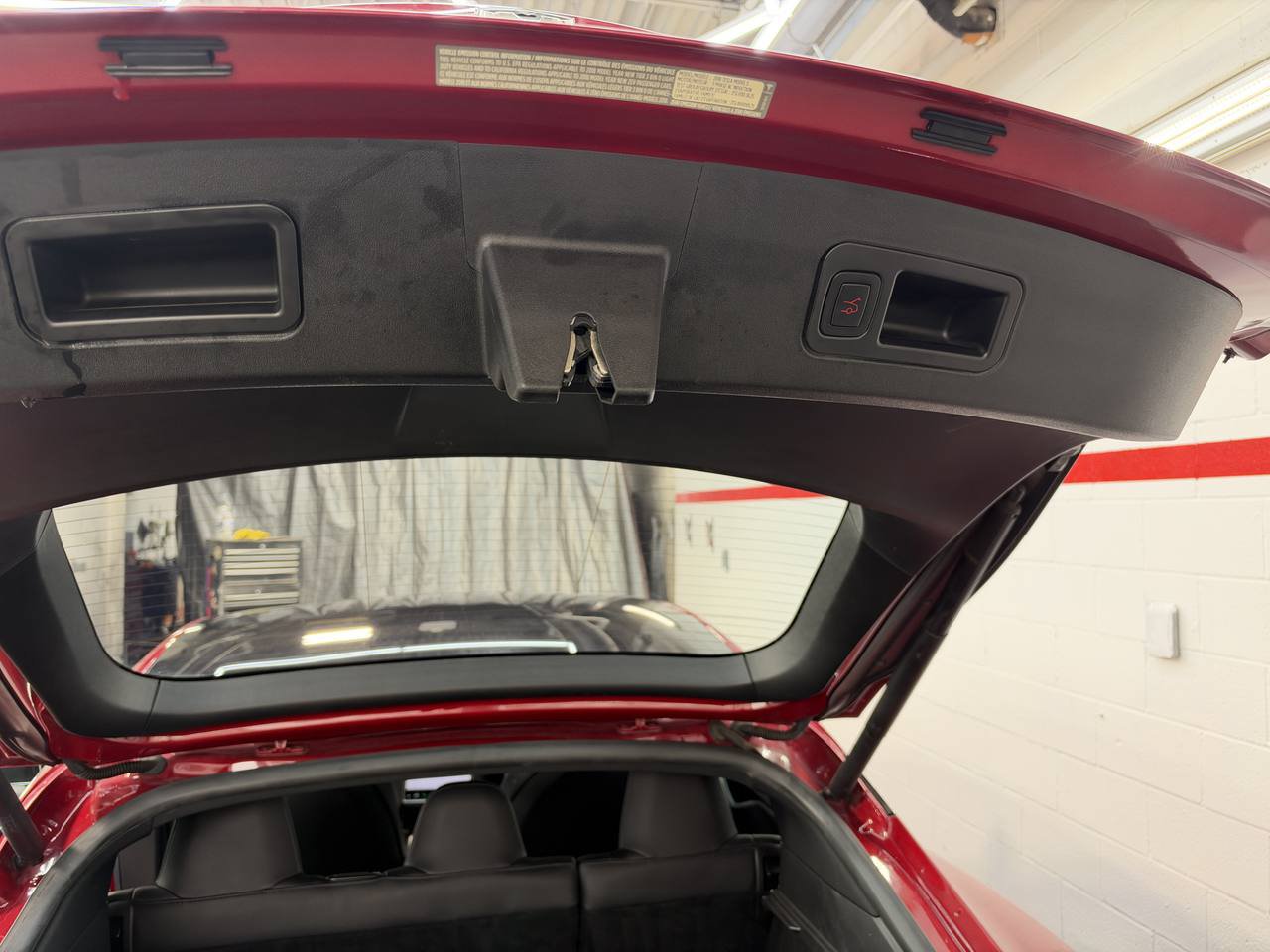 Used 2018 Tesla Model S 75D AWD/4WD image 24