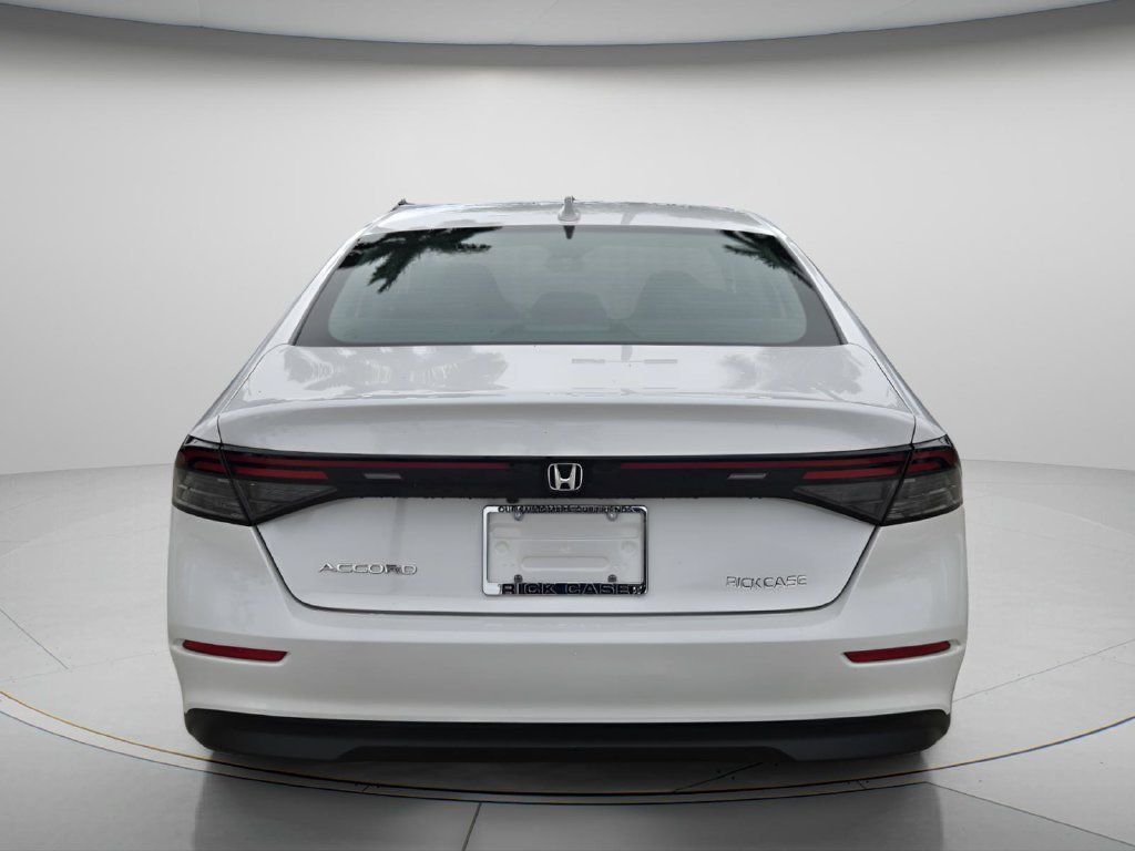 Used 2025 Honda Accord LX image 6