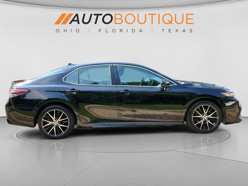 Used 2021 Toyota Camry SE FWD image 6
