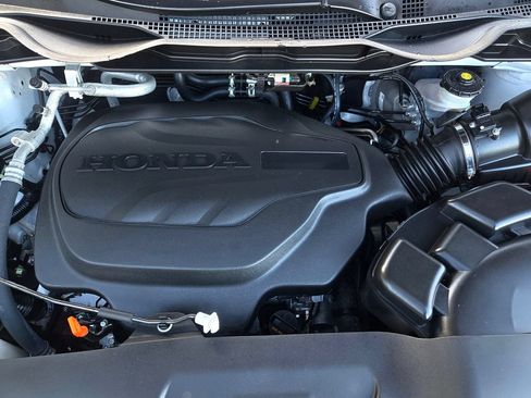 Used 2025 Honda Odyssey Touring image 38