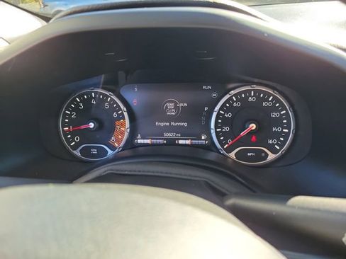 Used 2023 Jeep Renegade Latitude image 19