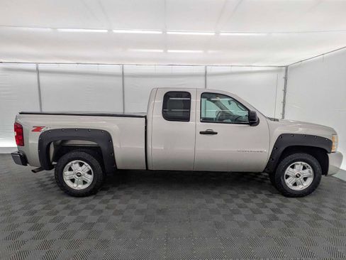 Used 2009 Chevrolet Silverado 1500 LT w/ Power Pack Plus image 7