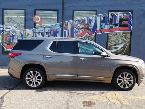 Used 2018 Chevrolet Traverse Premier AWD/4WD image 42