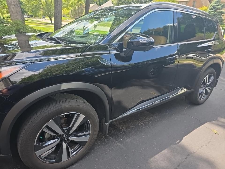 Certified 2023 Nissan Rogue Platinum AWD/4WD image 4