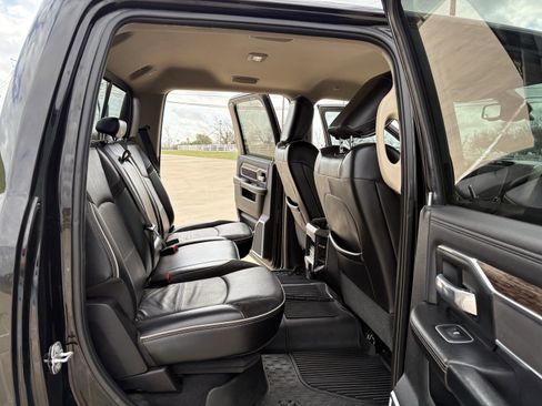 Used 2020 RAM 2500 Laramie image 12