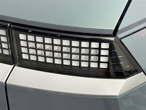 Used 2024 Hyundai Ioniq 5 SEL image 32