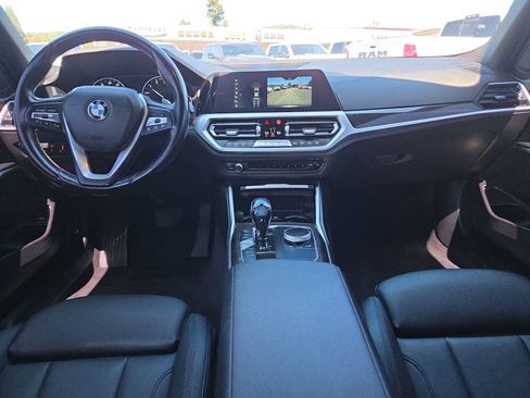 Used 2019 BMW 330i Sedan w/ Driving Assistance Package RWD image 18