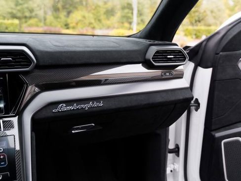 Used 2024 Lamborghini Urus Performante image 31
