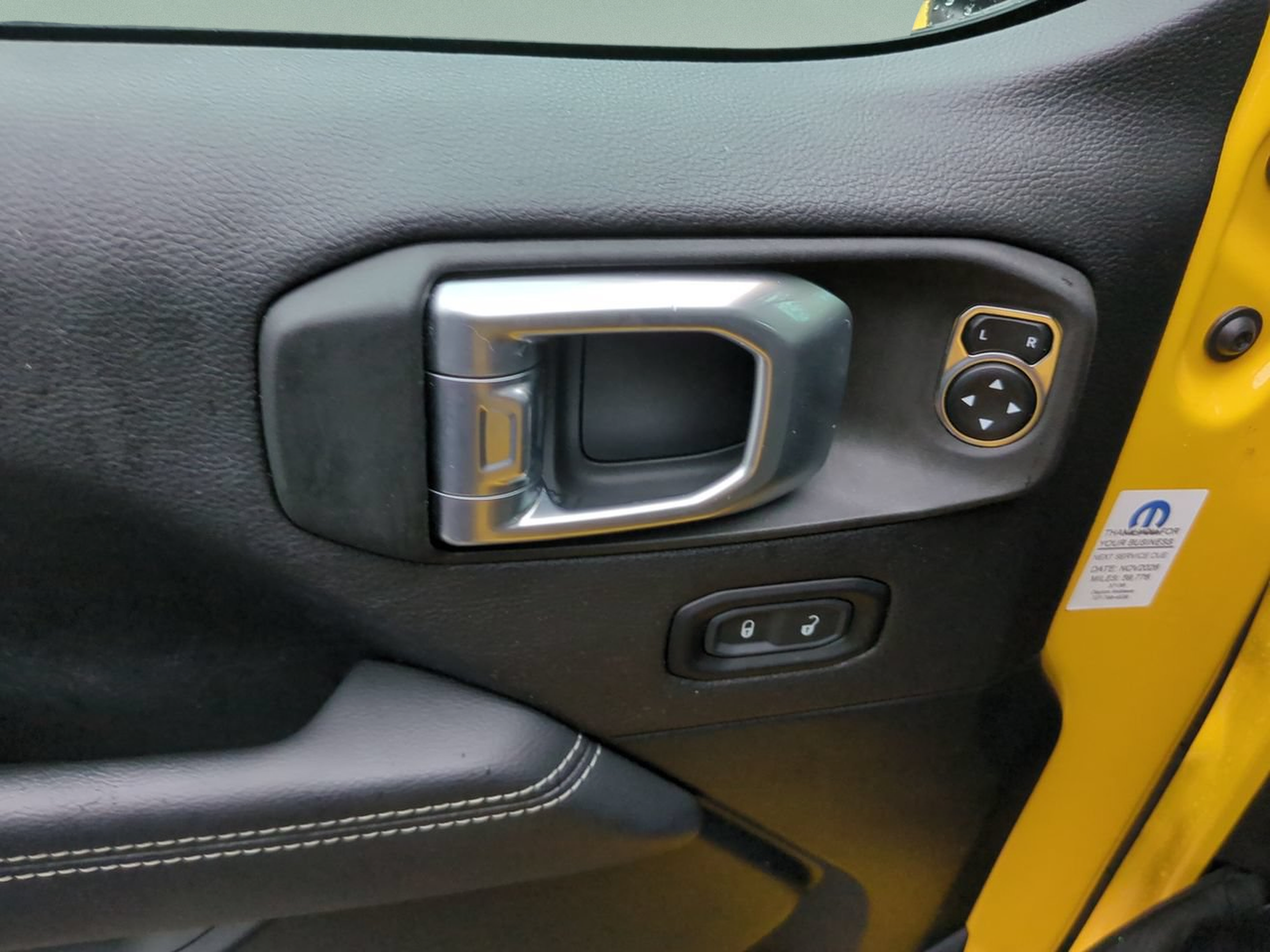 Used 2021 Jeep Wrangler Unlimited Sahara w/ LED Lighting Group AWD/4WD image 17