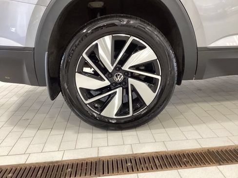 Certified 2026 Volkswagen Atlas SE AWD/4WD image 24