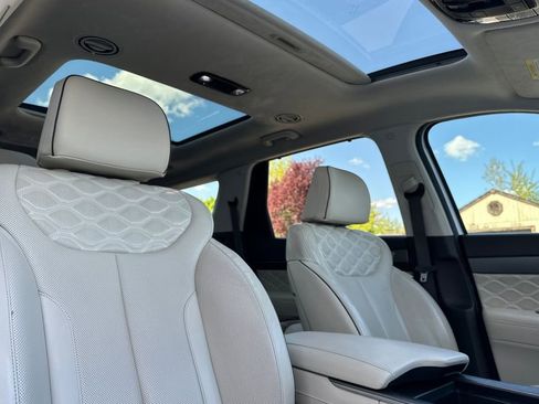 Used 2020 Hyundai Palisade Limited image 18