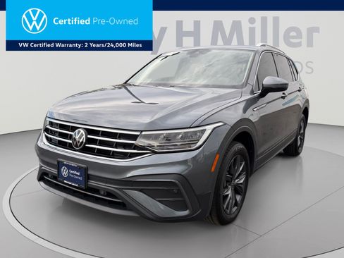 Certified 2023 Volkswagen Tiguan SE w/ Panoramic Sunroof Package AWD/4WD image 1