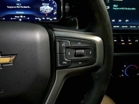Used 2022 Chevrolet Silverado 1500 LTZ AWD/4WD image 24